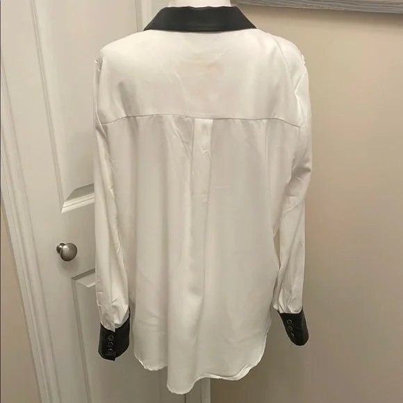 Ellen Tracy Black and White Contrast Blouse leather cuffs & Collar,  buttons - Picture 6 of 12